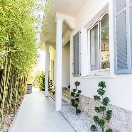 220m2 - Pool Villa, 4 Bedrooms, Hot Tub Villa Cannes
