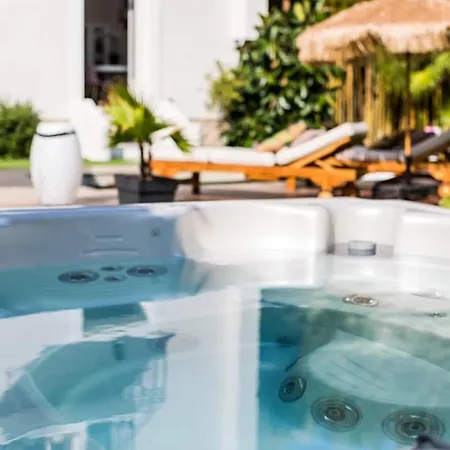 220m2 - Pool Villa, 4 Bedrooms, Hot Tub